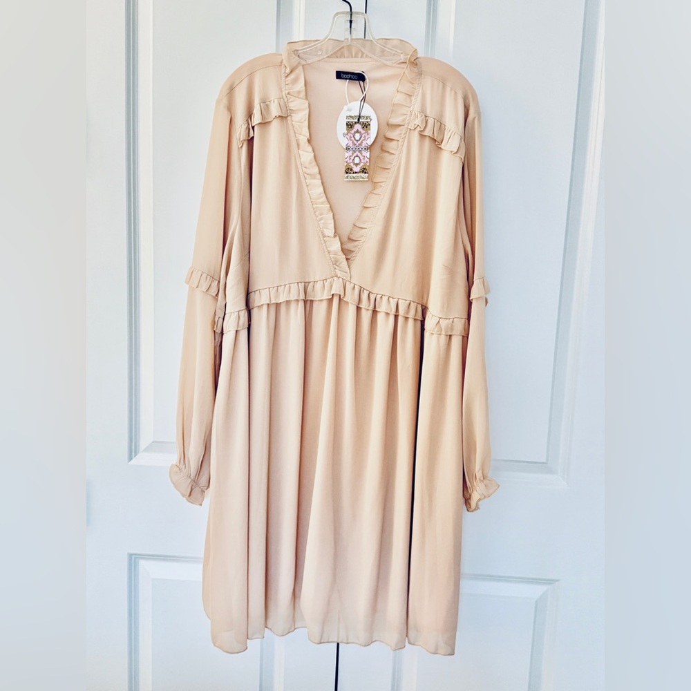 NWT Boohoo Gorgeous Boho Lightweight Long Sleeve V-Neck Swing Dress! Size 18
